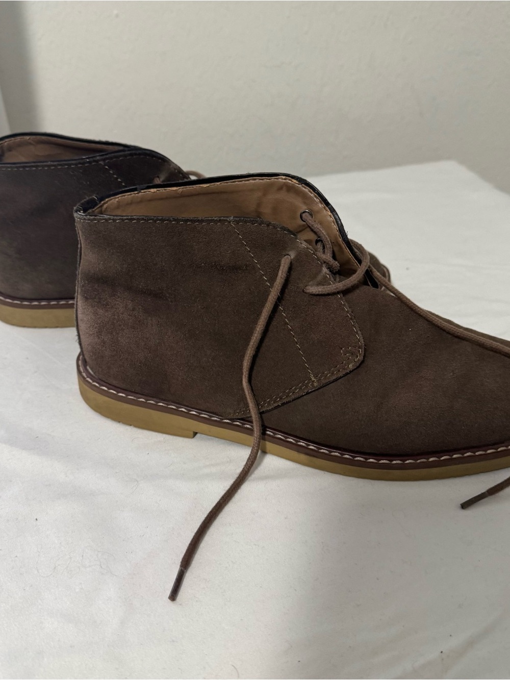 Banana Republic Men's Suede Desert Chukka Boots Brown with Tan Sole See All Pics - Picture 4 of 10